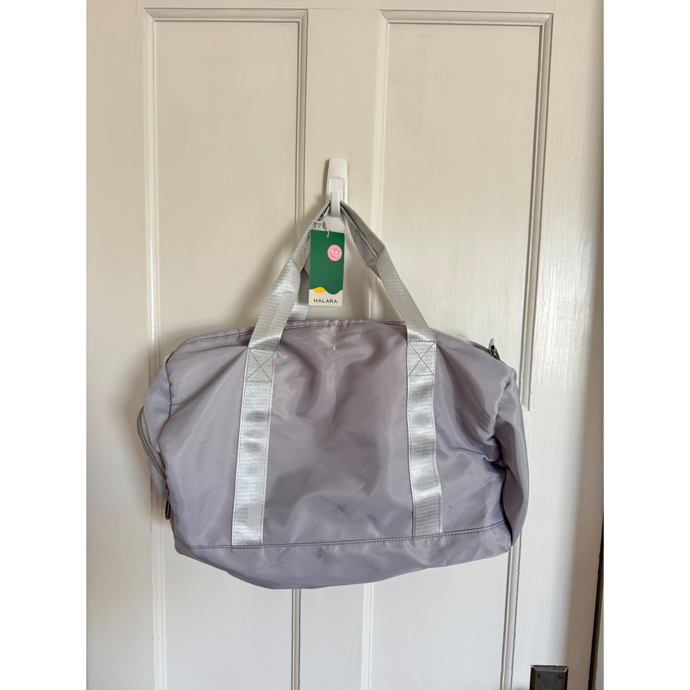 NWT Halara silver gray gym bag
